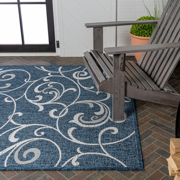 Maribel Traditional Classic All-Over Scroll Area Rug